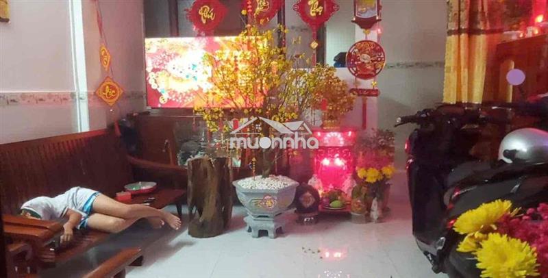 Toi càn bán nhà chính  hẻm rọng thoán mát cách duòng lón 1 can