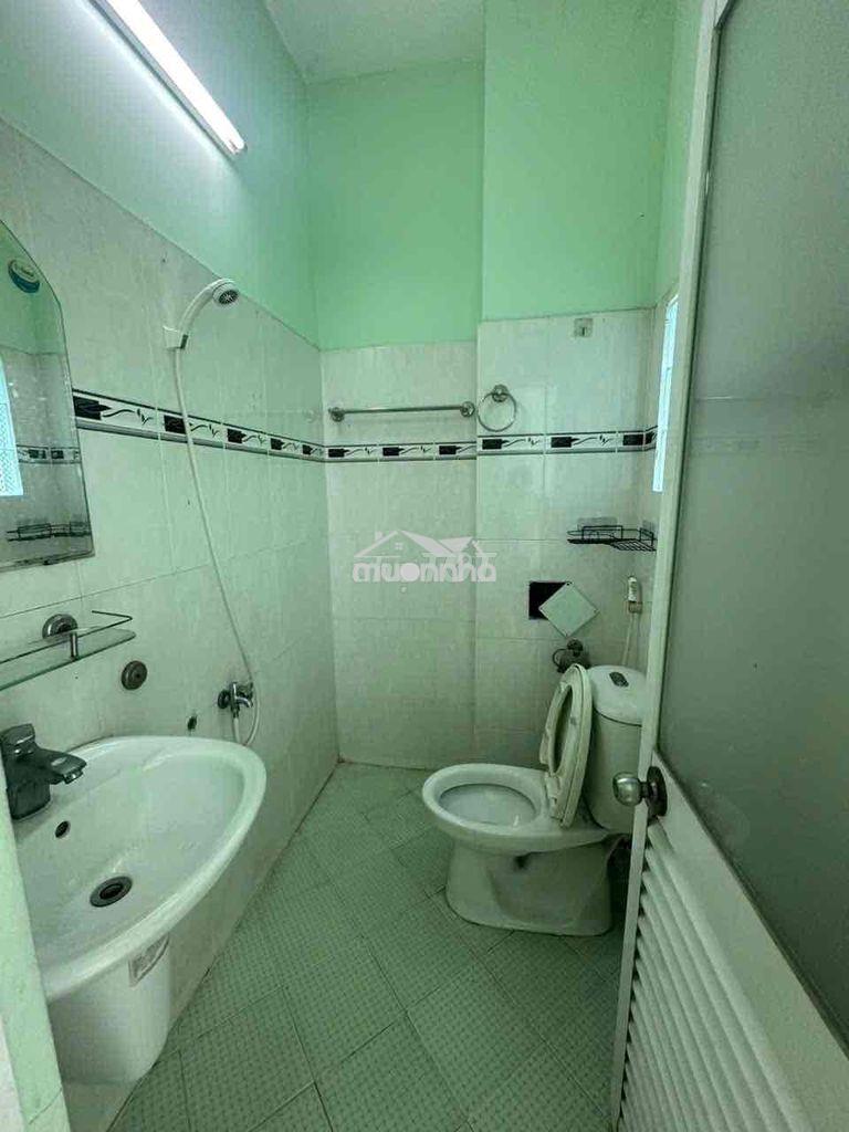 Nhà cho thuê 4 phòng hẻm trường chinh. dt: 3m x 12m 2 lầu giá 9tr - Ảnh 4