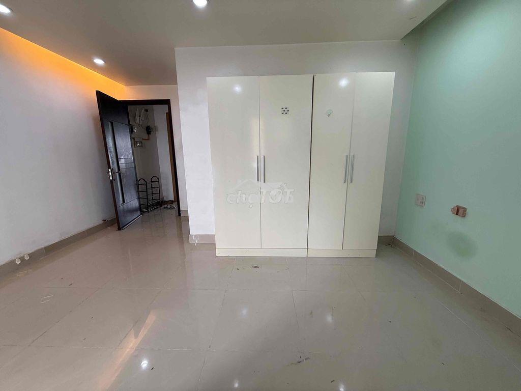 👉Y hình - 1pn ban công full nội thất- trống sẵn ở liền - gần parc mall - 2
