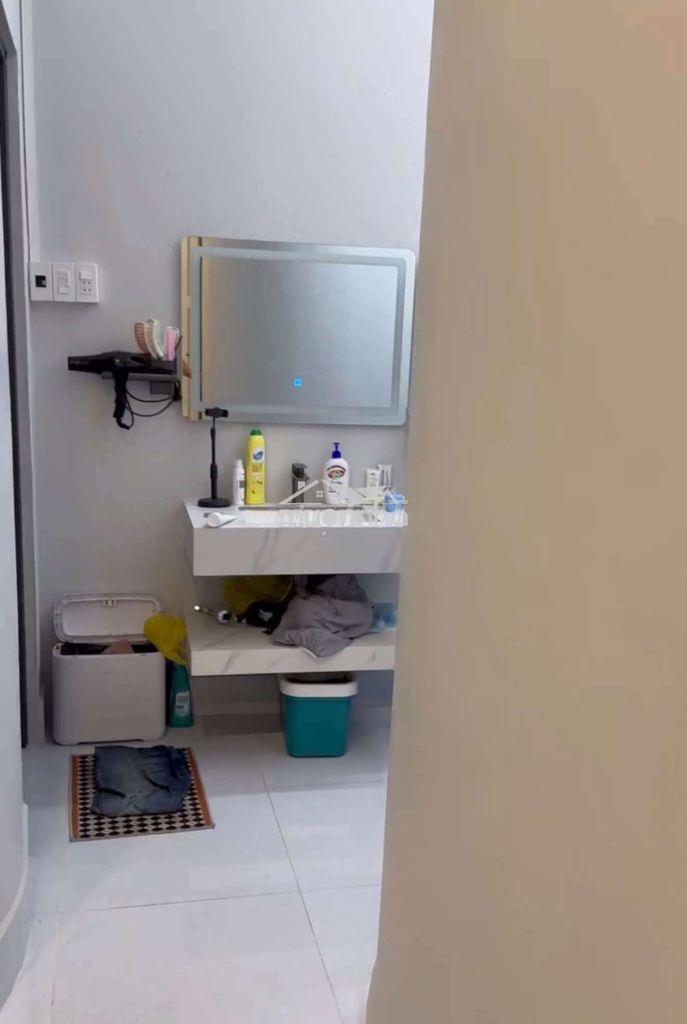 Nhà cấp 4 sân rộng thích hợp vừa ở vừa kinh doanh - Ảnh 4