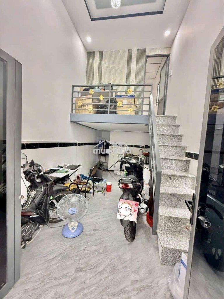 Nhà đẹp hẻm xe hơi 1ty250 tl bán công chứng vi bằng - Ảnh 2
