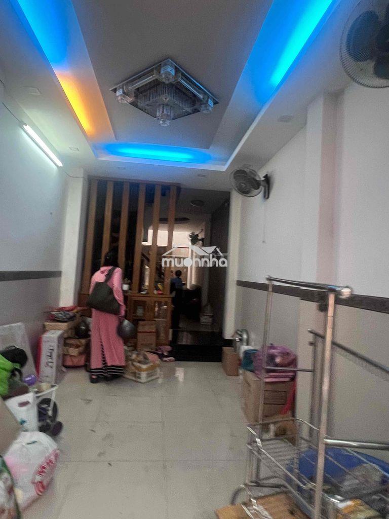 Cho thuê nhà mới đúc 3 lầu có 3 máy lạnh - Ảnh 2