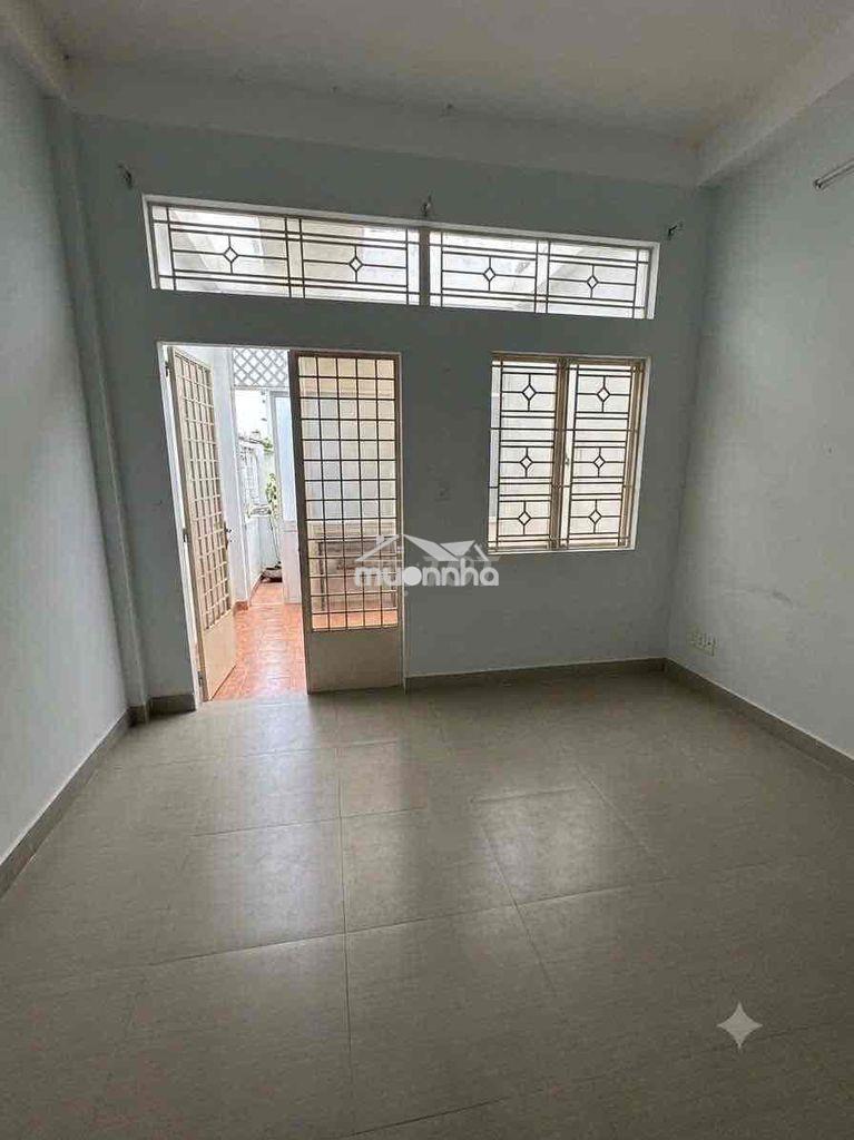 Cho thuê phòng mặt tiền đường hoa phú nhuận - Ảnh 2