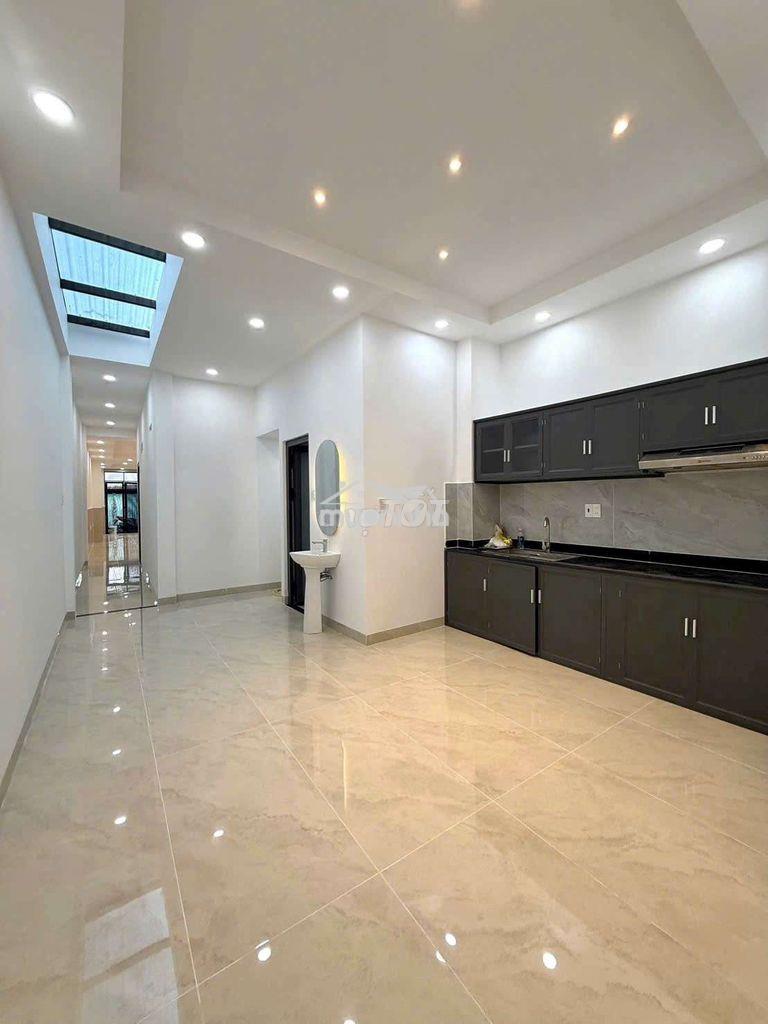 Nhà mới xây sạch sẽ  - Ảnh 2