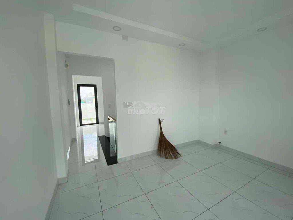 Nhà 4pn đường 12m ngay chợ cầu đồng giá 9 triệu - 3