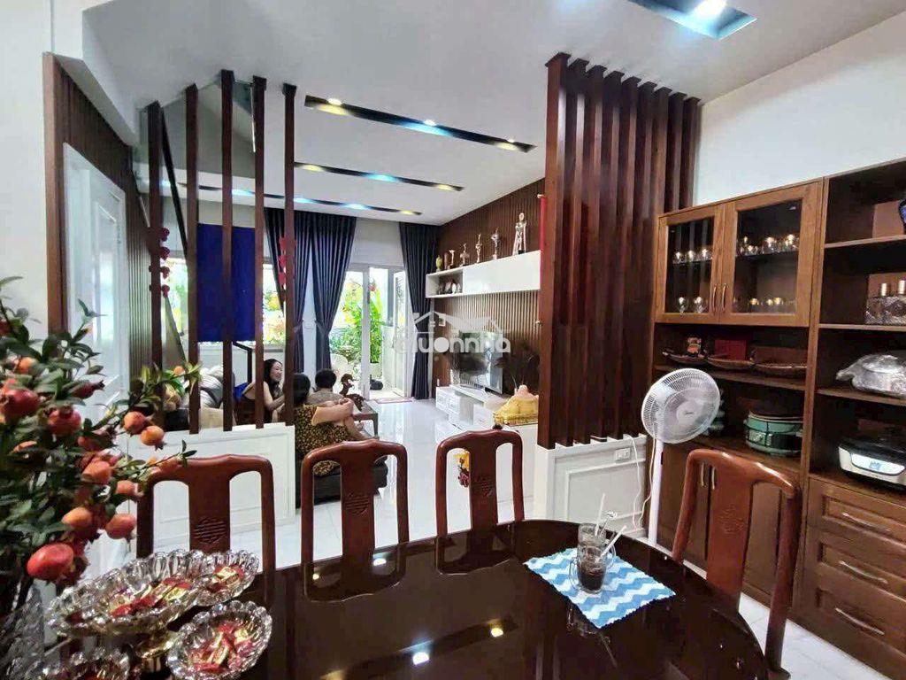 Bán nhà mega village khang điền, dt 80m2, đường rộng 20m, nội thất đẹp - Ảnh 3