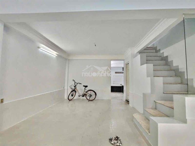 Cho thuê nhà 1 trệt 1 lầu 3pn 5x12m mặt tiền hẻm xe hơi trần xuân soạn