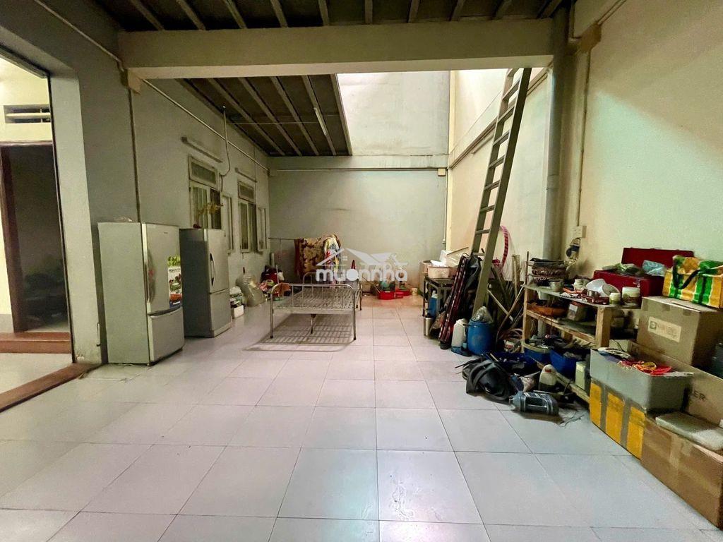 Tòa nhà 4 tầng - gần 800m2 - ngay khu hành chính dĩ an -  quảng trường - Ảnh 3
