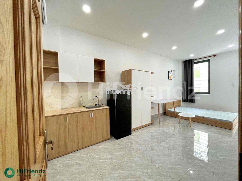 Studio ban công full nội thất gần cầu nguyễn văn cừ - hcmue - 2