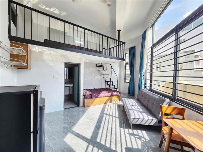 Căn hộ duplex full nội thất , cửa sổ lớn ngay tân sơn nhì - âu cơ