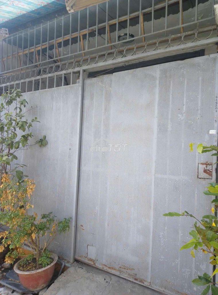 Nhà dt 4*10, cách nguyễn ảnh thủ 700m