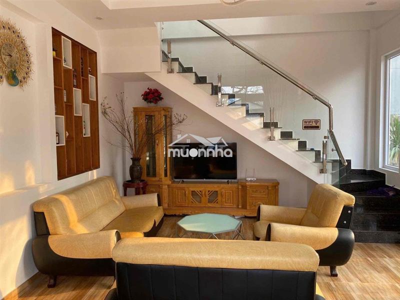 Villa 9pn,full nội thất, sân oto, trung tâm đà lạt
