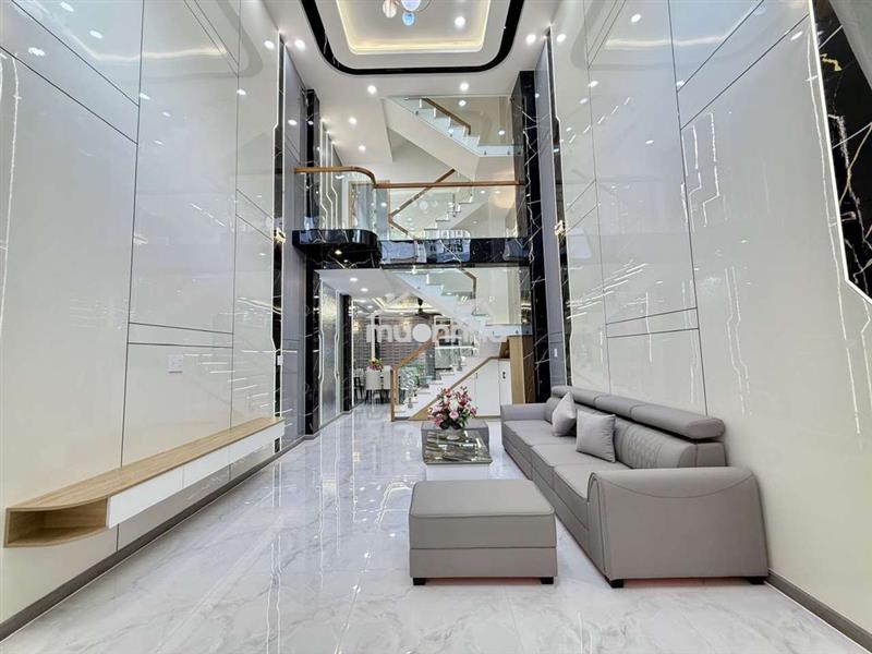 Nhà phố 4m x 17m. xây 3 tầng 1/ ngắn đường dương thit mười