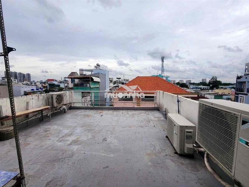 - Nguyễn thị tần p2 q8 / bề ngang khủng 5m / trệt 2 lầu st