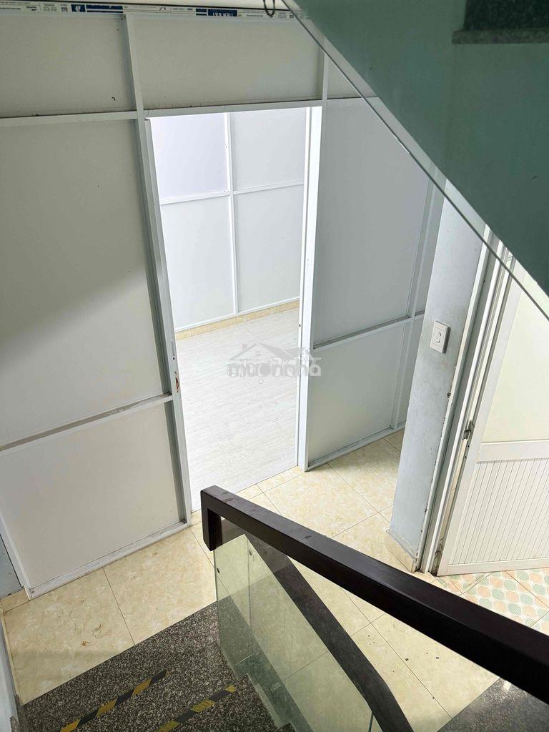 Cho thuê nhà liên khu 4-5 bình tân 4*16 1 trệt,2 lầu sân thượng. 3pn - Ảnh 3