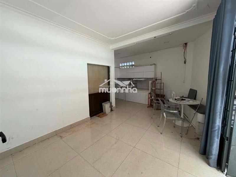 Cho thuê nhà bà hom q6 giá 8tr 6 x 7 trệt, lầu 2-3 pngủ, có nội thất