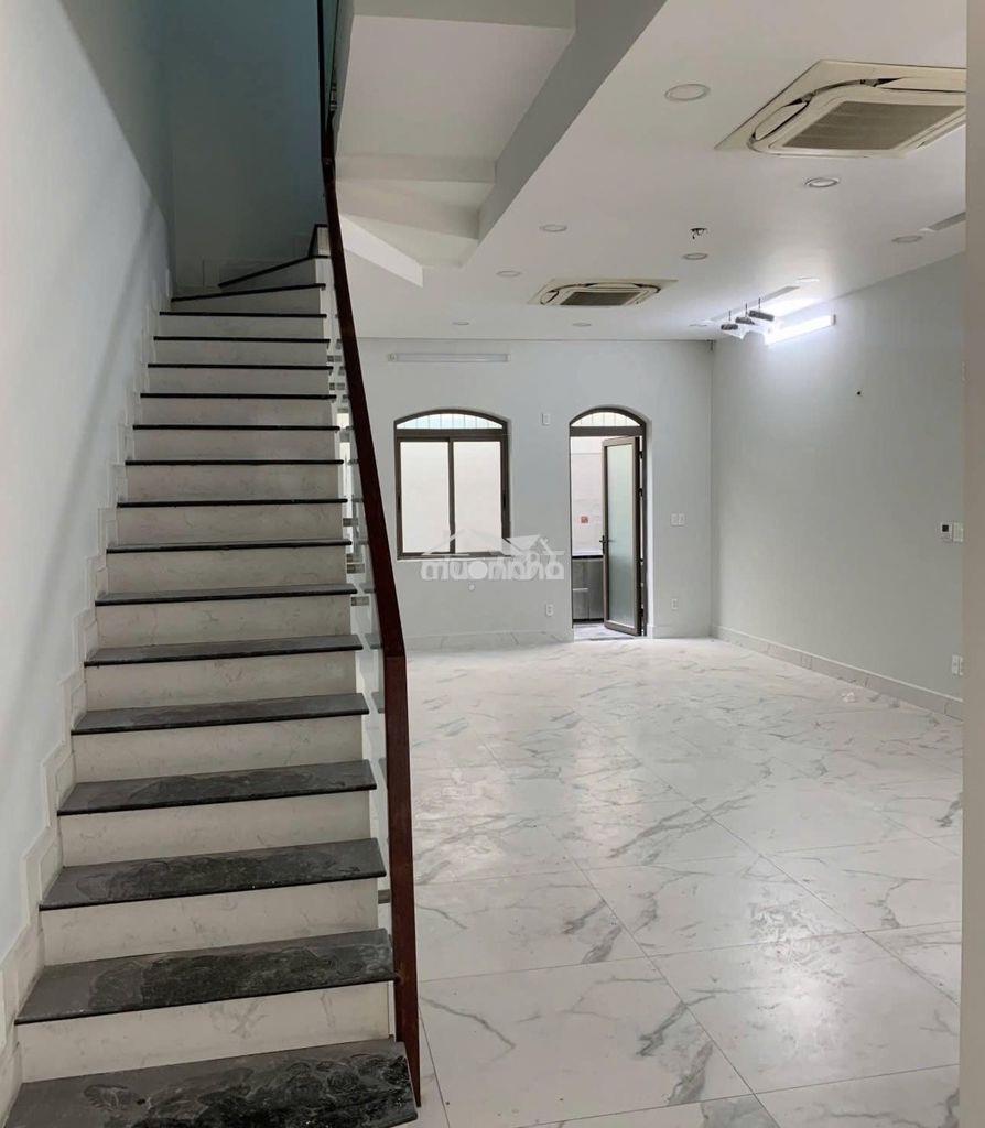 Cho thuê biệt thự phổ quang 6x18m, trệt 3 lầu, giá 60tr - Ảnh 3