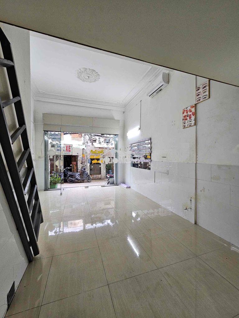 Cho thuê kiot vừa ở vừa kinh doanh sẵn máy lạnh. gần kcx ufm, ecogreen