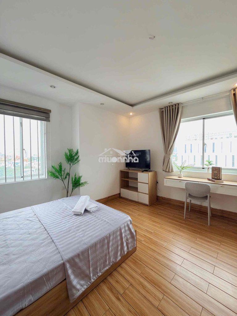 Căn hộ cửa sổ view landmark gần chợ tân định