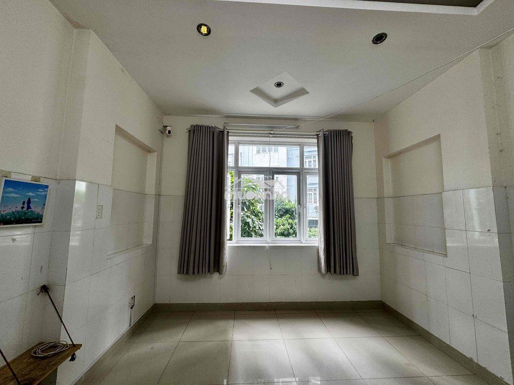 Phòng trống hẻm sát vinhomes lầu 1 - 3