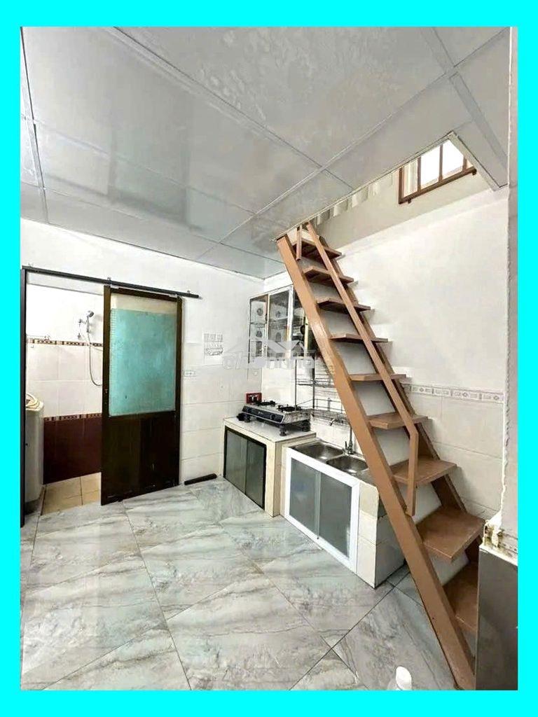 [Quá rẻ] cách mạng tháng tám 1 trệt 3 lầu 3 phòng ngủ 2wc