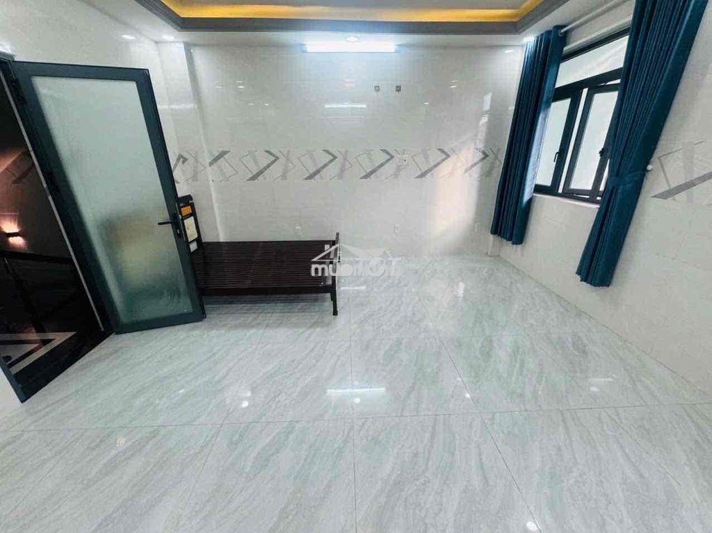 Cho thuê phòng có ban công rộng 40m2 - Ảnh 4