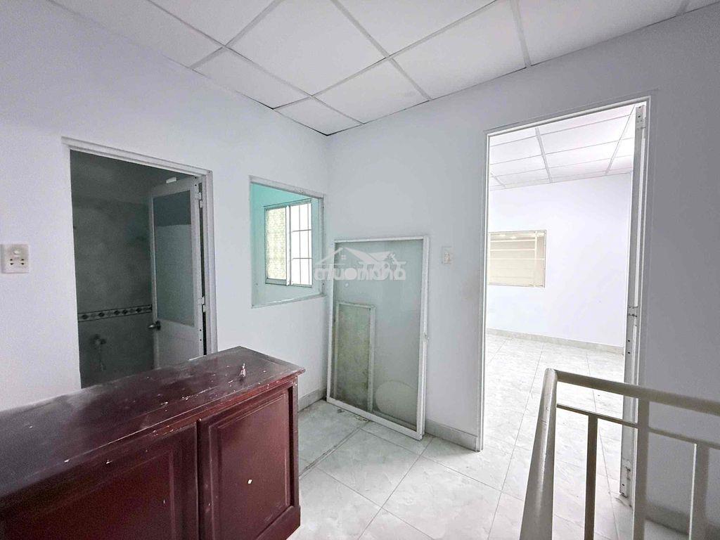 Nhà gần chợ minh phát. 2pn 2wc. đường xe hơi - Ảnh 3