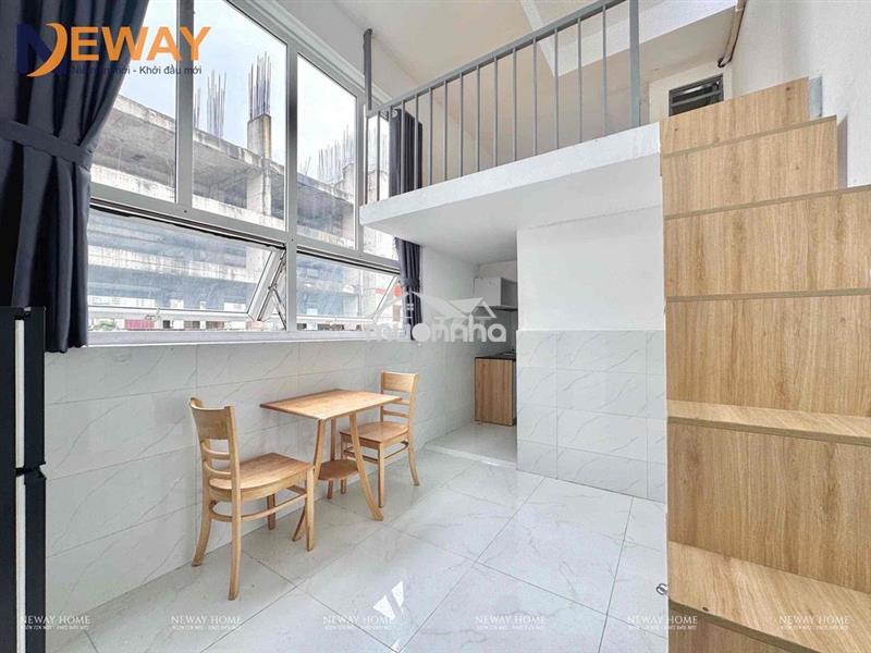 Siêu phẩm view kính cửa sổ trời, gác cao,thang máy gần đầm sen, vhu 3p