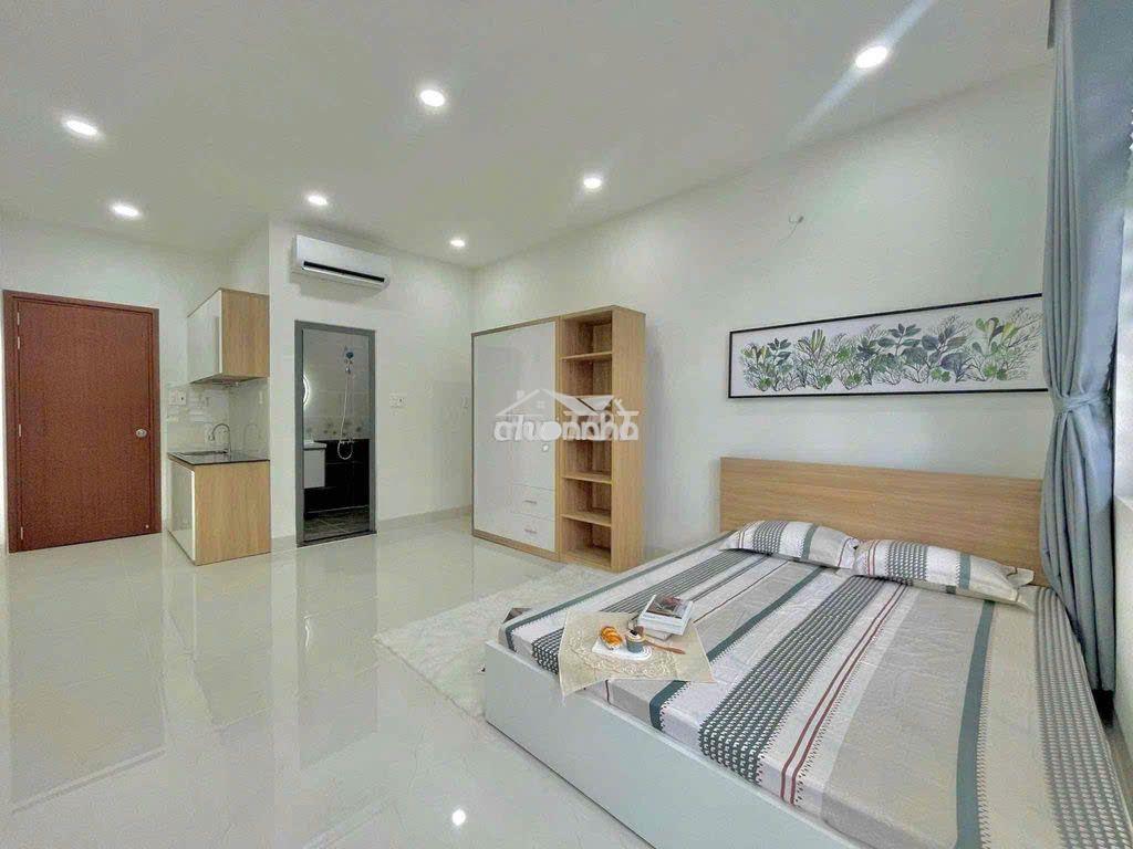 Ban công 38m full nội thất phan xích long giáp quận 1 - Ảnh 3