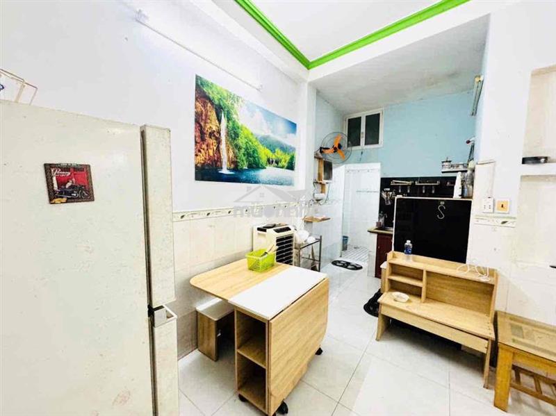 🏠 Cho thuê nhà nguyễn thần hiến hẻm 1/ – p.18, q.4