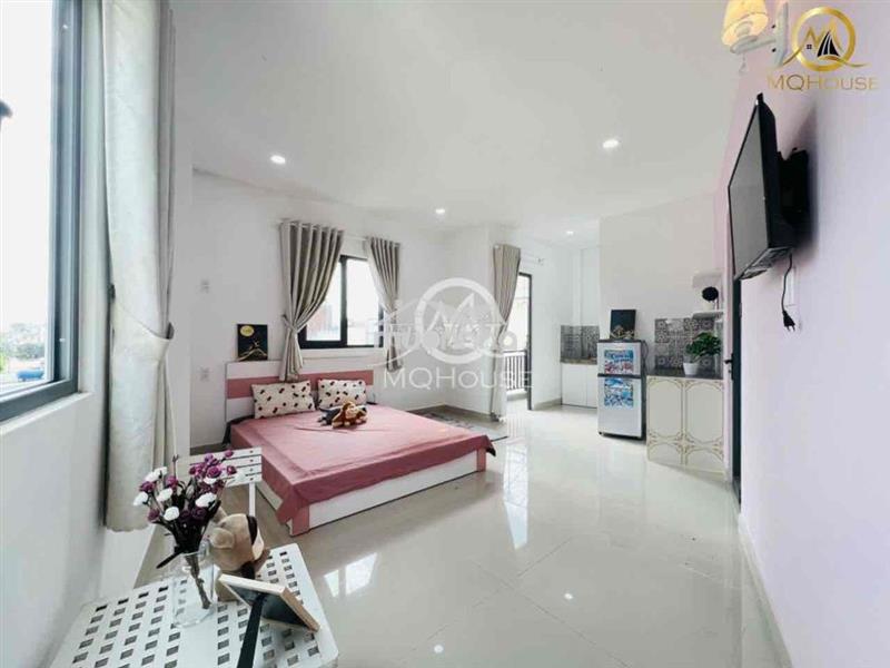 Căn hộ studio ban công rộng gần 40m2 có thang máy gần cầu thị nghè