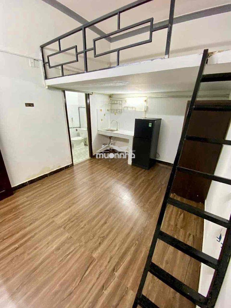 Phòng full nội thất gác lửng