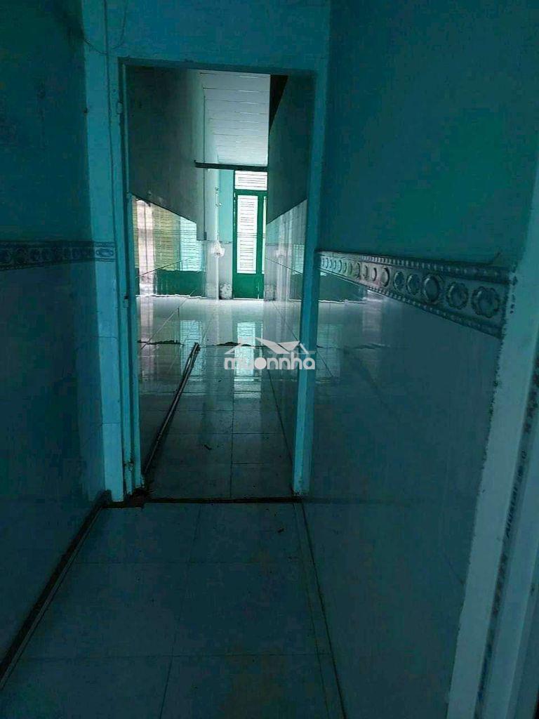 Cho thuê nhà lầu xã phong phú gần nguyễn văn linh quốc lộ 50 - Ảnh 3