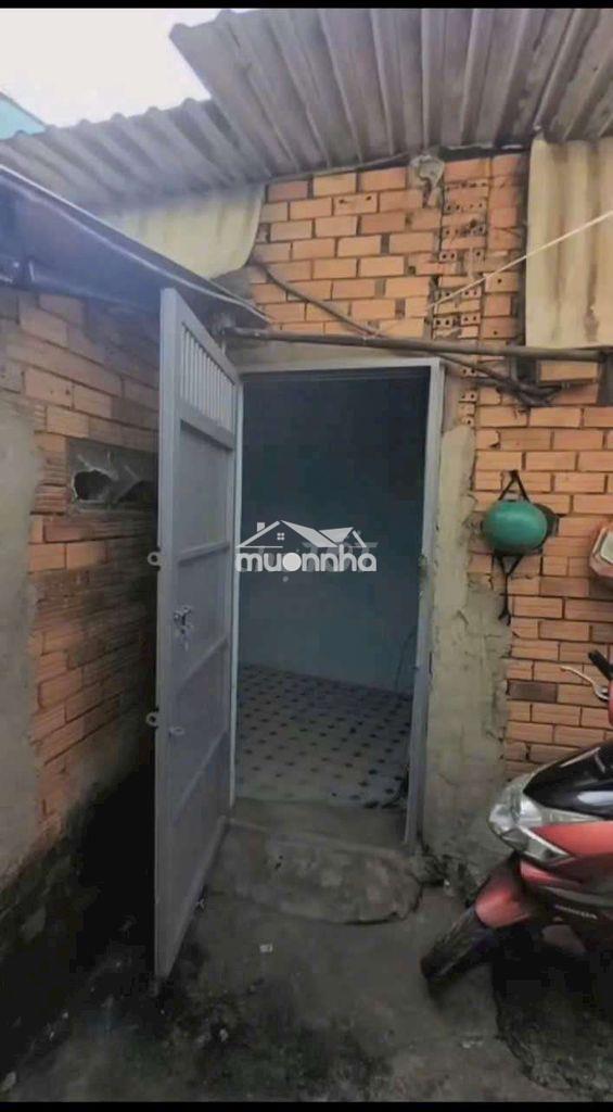 Cho thuê nhà nguyên căn,  cấp, 4. trung tâm.  quận. 6