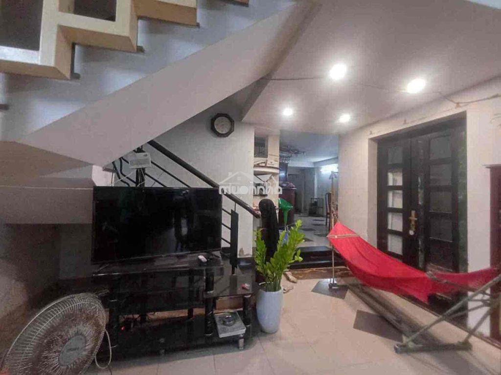 Ngân hàng thanh lý- dt 10x15m-3tang 4 pn rộng lớn- full thổ chỉ 5ty xi - Ảnh 2