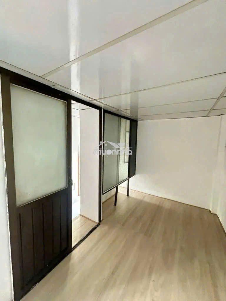 [Quá rẻ] cách mạng tháng tám 1 trệt 3 lầu 3 phòng ngủ 2wc - Ảnh 4
