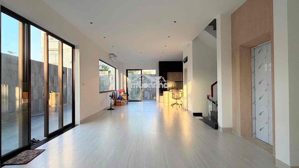 Bước vào là muốn ở luôn😍! villa 8x20m không gian mở, 4pn sân vườn mini - Ảnh 2