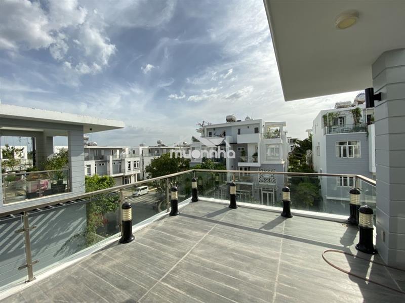 Bt song lập villa park q9 - 5pn 5wc - bồn tắm - sân vườn rộng - 3 tầng