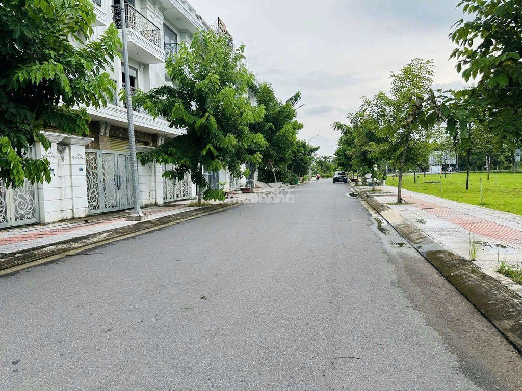 Bán nhà 1 trệt 2 lầu khu dân cư bửu long 3 - 3