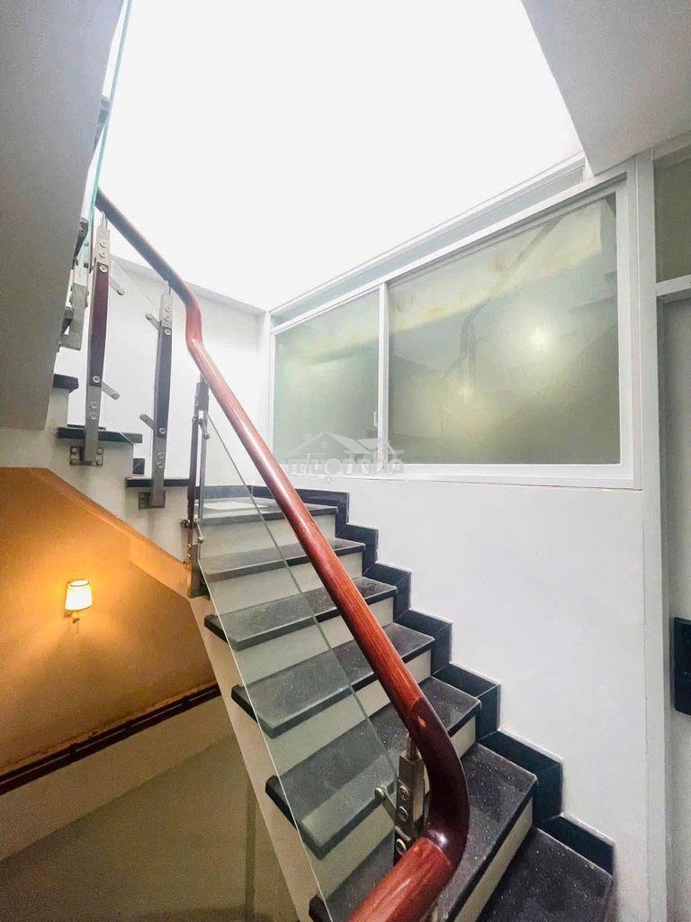 Giá cực sốc ! nhà hẻm đề thám, p.cầu ông lãnh | dt: 4 x 18m- 3 tầng| - Ảnh 2