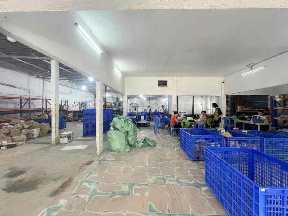 Cho thuê kho 2000m2 bùi văn ba cạnh mặt tiền - Ảnh 2