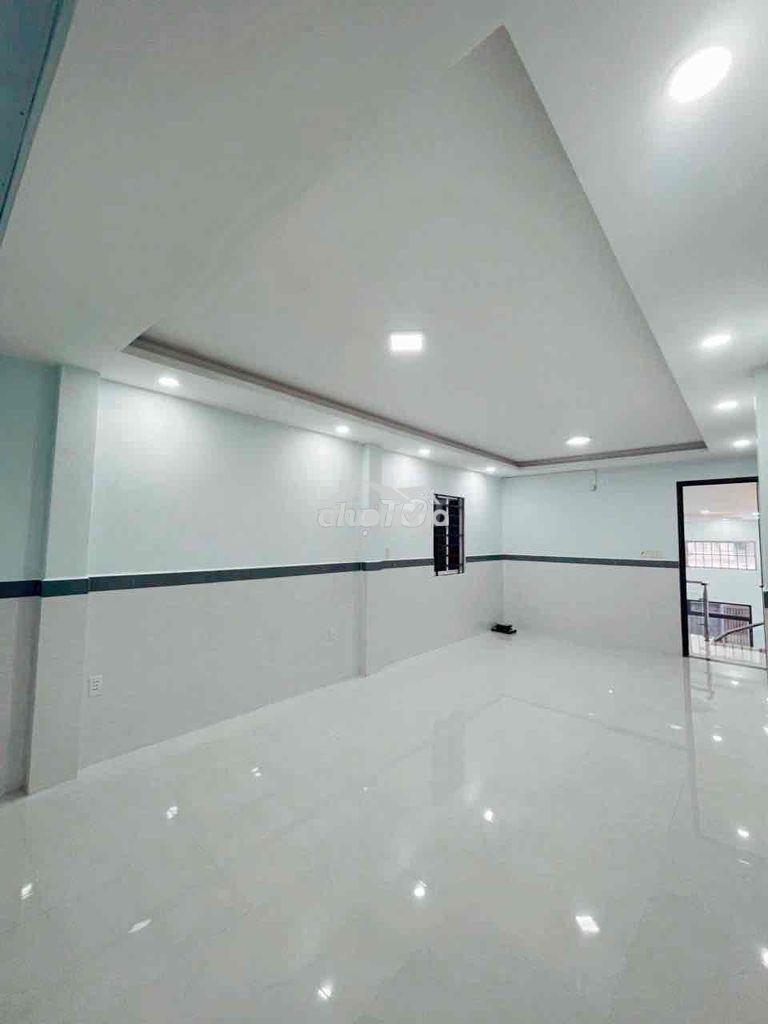 Nhà mới đẹp sát mặt tiền - dt 4x20m- 17 triệu tl - Ảnh 2