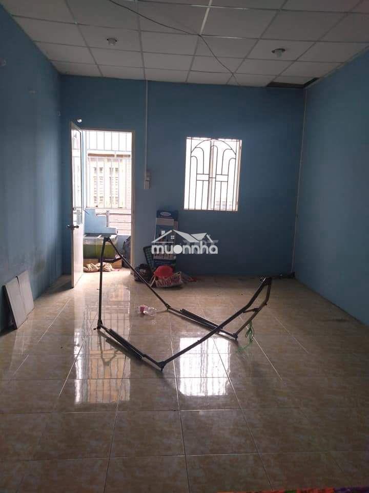 Câ`n cho thuê nhà riêng có 3 phòng q4, p1, bê'n vân dô`n, 360c/24. - Ảnh 4