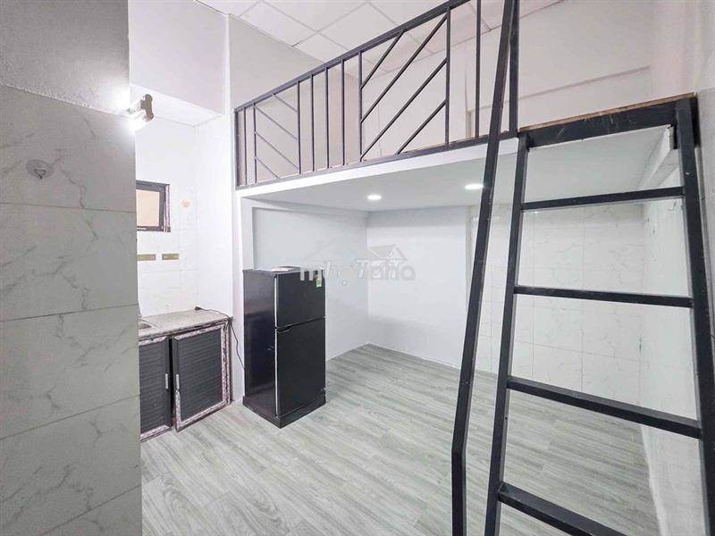 Duplex ở được 3-4 người sát bên ufm chỉ cách 100 mét, đầy đủ tiện nghi