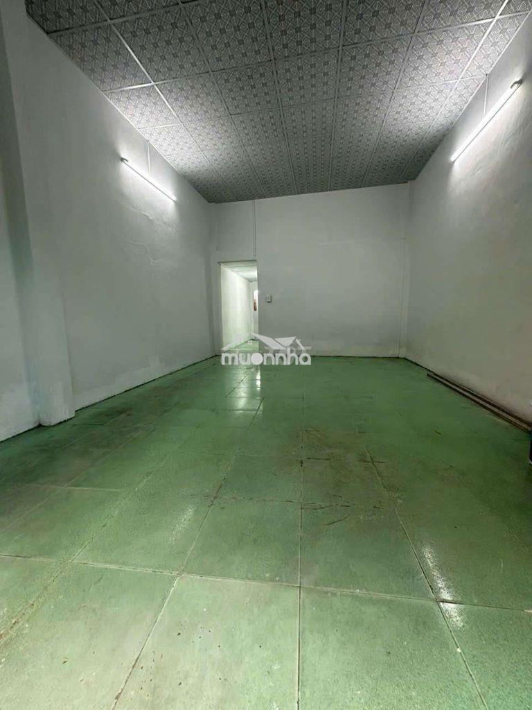 Cho thuê nhà 888/67/24 lạc long quân  sử dụng 120m 3pn 3wc gia 11 tr  - Ảnh 2