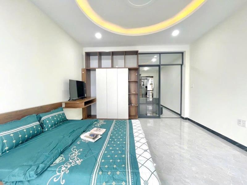 Trống sẵn căn hộ 1 phòng ngủ + 1 phòng khách full nội thất có ban công ánh sáng đón nắng ngay phan xích long gần chợ bà chiểu giáp quận 1,3 hẻm ô tô - Ảnh 3