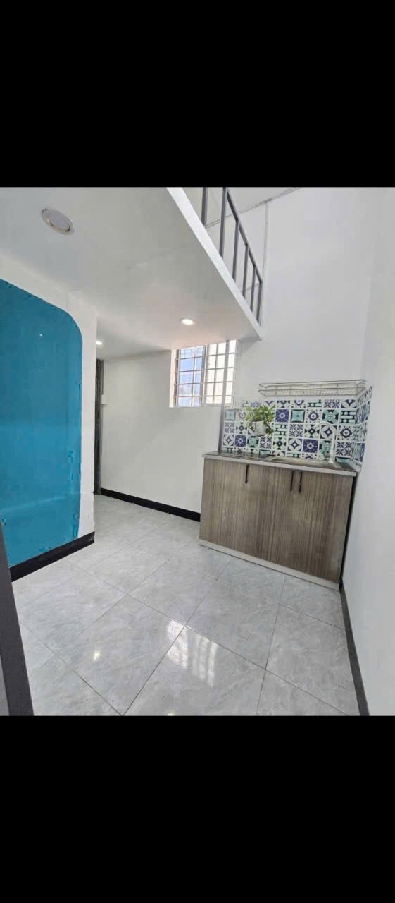 Cho thuê căn hộ duplex (gác) cửa sổ lớn (gần chợ bà chiểu) | lê quang định, bình thạnh - Ảnh 3