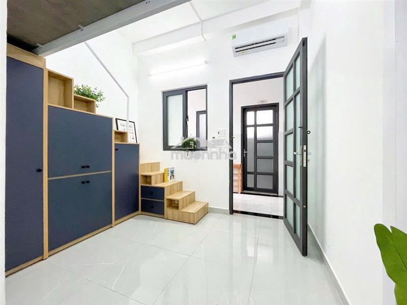 Phòng có gác chính chủ gần ngay văn lang, vincom gv