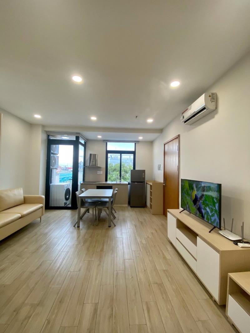 1 phòng ngủ ban công có sofa máy giặt riêng | nơ trang long bình thạnh
