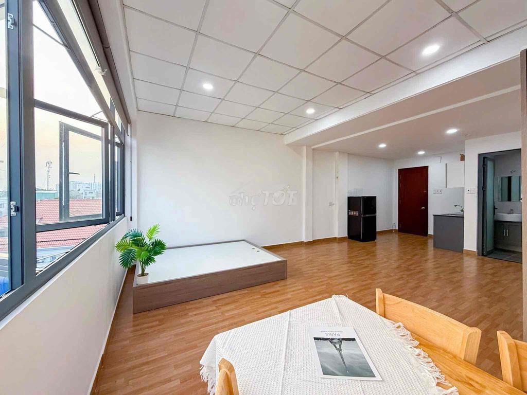 Studio cửa sổ trời ngay hoàng quốc việt - Ảnh 4